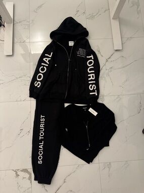 Hollister Black "Social Tourist" Zip Hoodie, Top, and Joggers Set